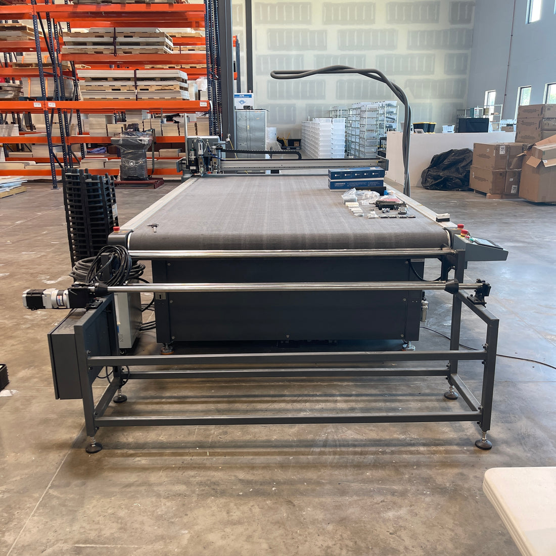 50% OFF Used Research Machine: RUIZHOU Oscillating Knife Cutting Table