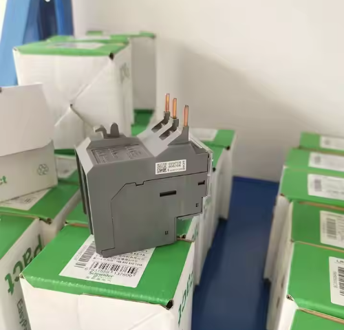 Schneider Thermal Overload Relays / LRN Series / Adjustable Range (9A - 600A) / 3-Pole